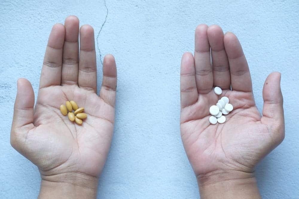 Gabapentin and Oxycodone: Understanding Their Uses, Interactions, and Risks, Best Analysis 2025 1